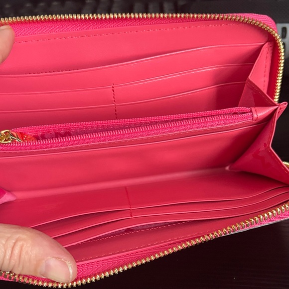 MCM LIKE NEW limited edition pink amazing condition - Picture 8 of 17